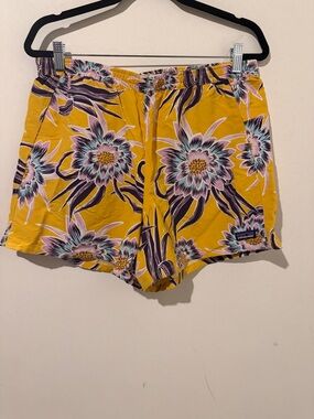 Patagonia Yellow Floral High-Waist Shorts Size Large